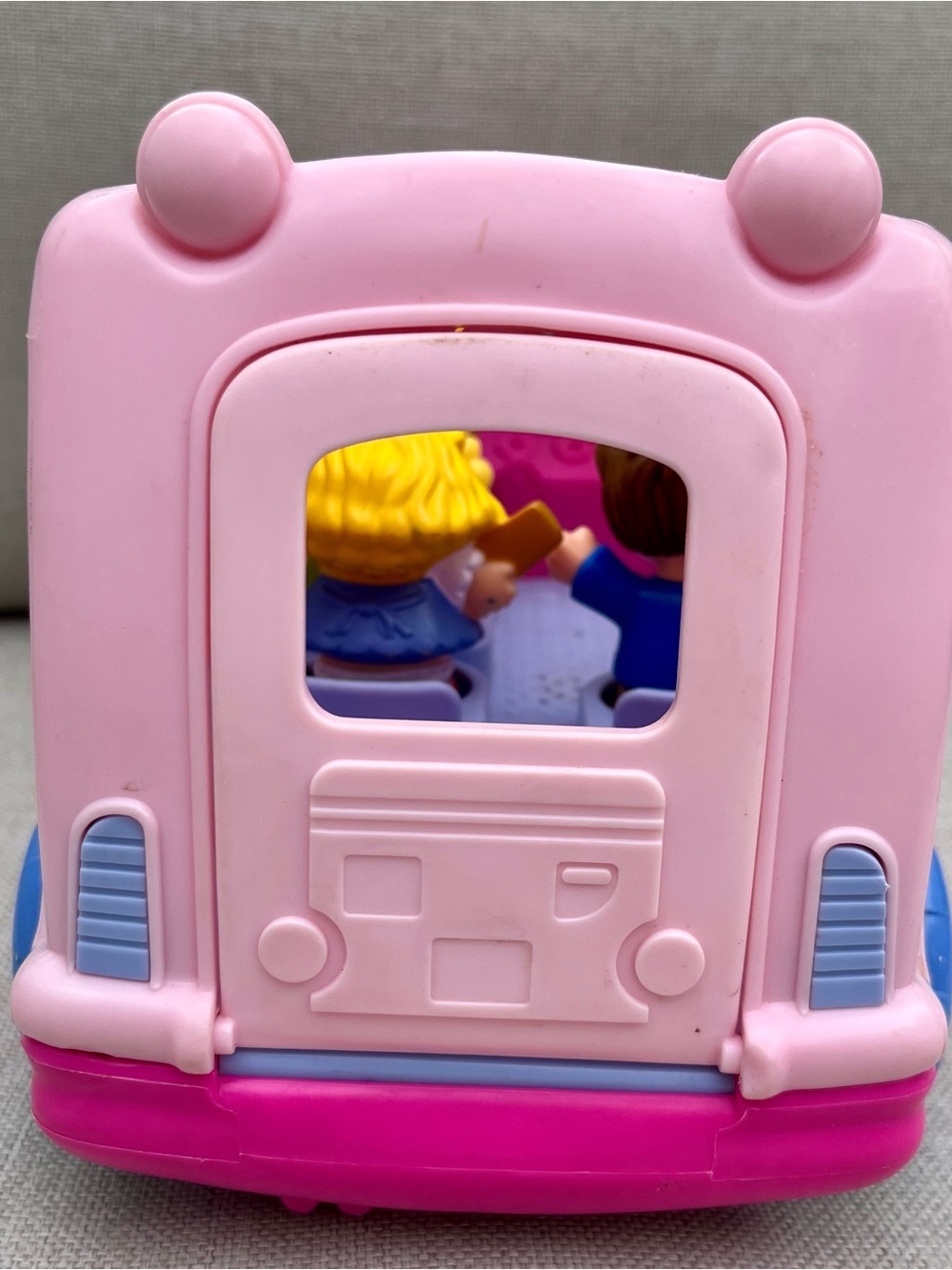 FISHER-PRICE - LITTLE PEOPLE MUSICAL SCHOOL BUS WITH DRIVER AND STUDENTS - Picture 4 of 8